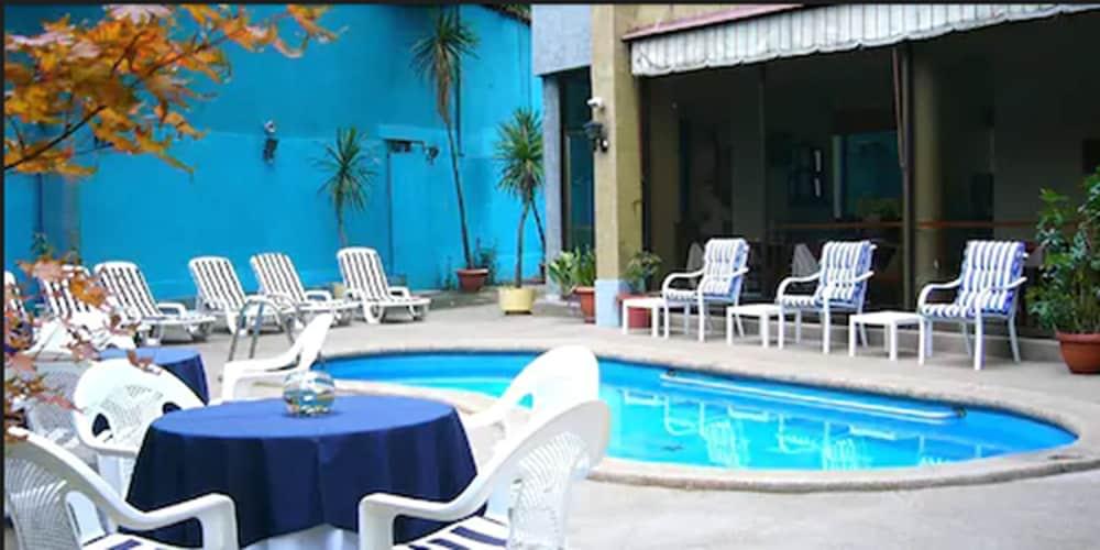 Hotel Alcala Del Rio Santiago Exterior foto